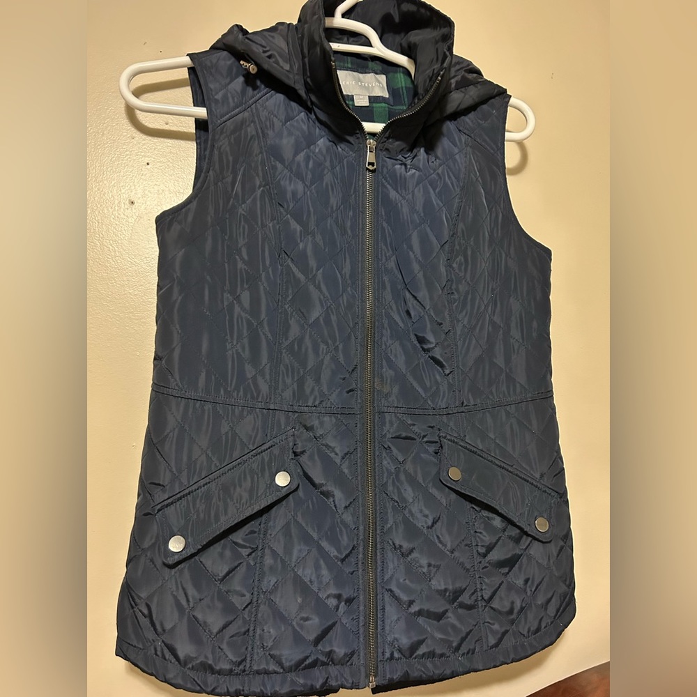 Zip up vest